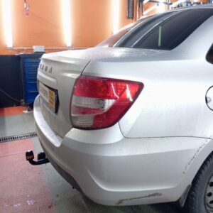 Фаркоп на Lada Granta рестайлинг седан/универсал 08/2018-, Lada Kalina 2 2013-03/2016, Kalina 2 Cross 04/2016-2018 без снятия и подрезки бампера. Тип
